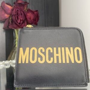Moschino compact wallet